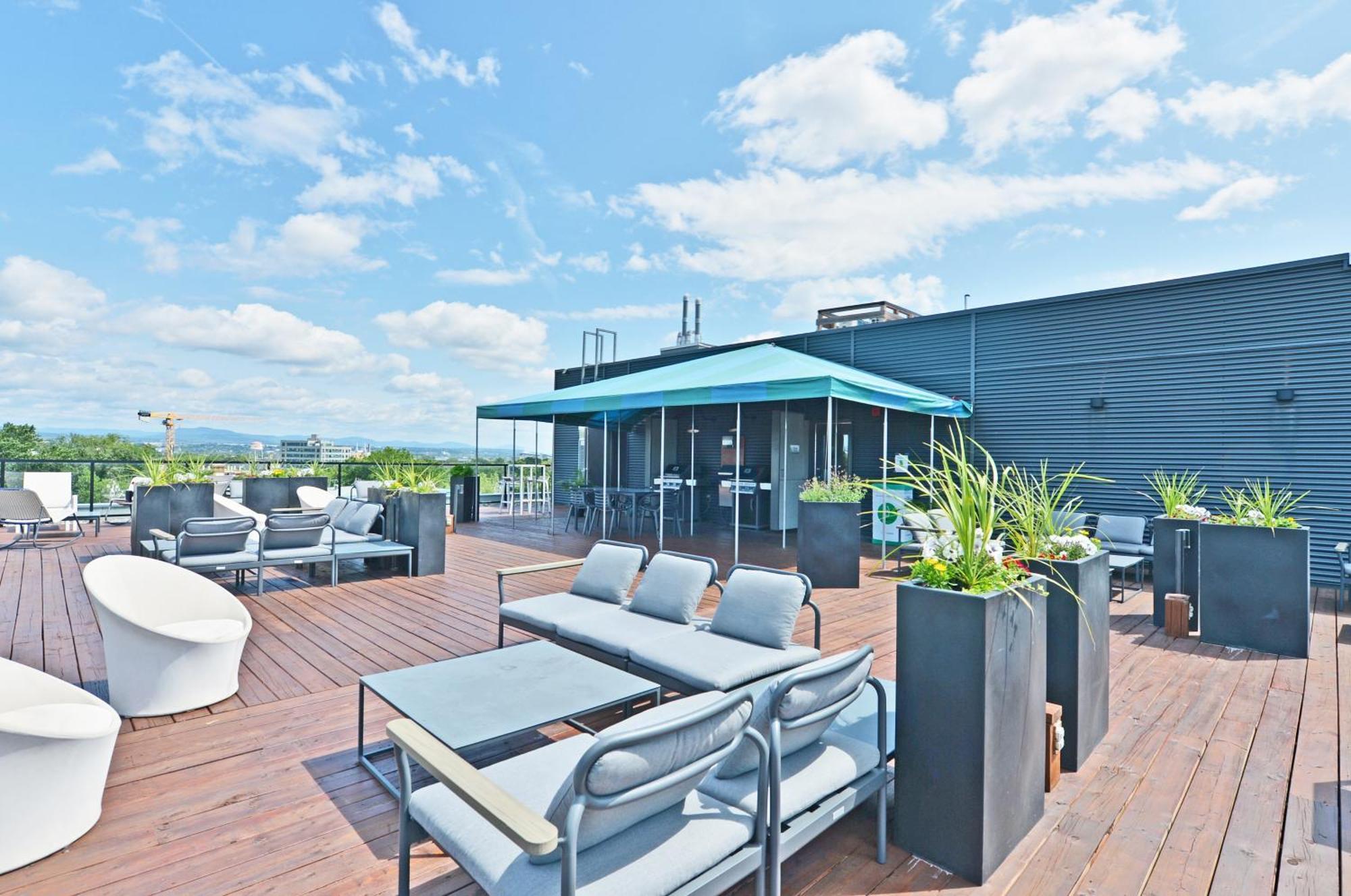 La Vie Est Belle: Free Parking, Gym, Rooftop Terrace ควิเบกซิตี้ ภายนอก รูปภาพ
