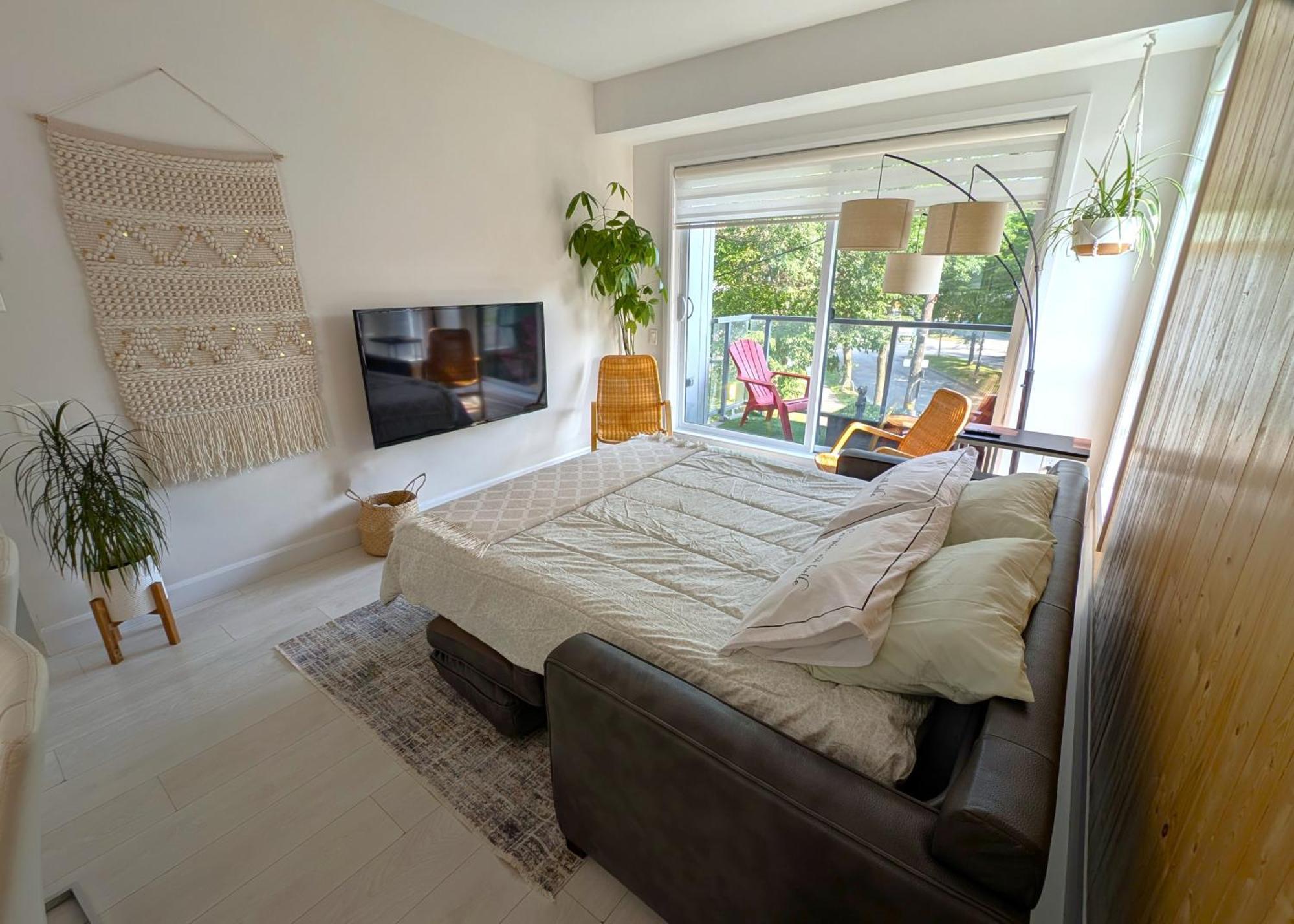 La Vie Est Belle: Free Parking, Gym, Rooftop Terrace ควิเบกซิตี้ ภายนอก รูปภาพ